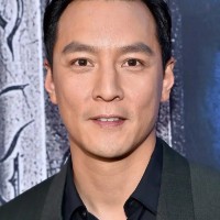 爱吃肉的棒男孩